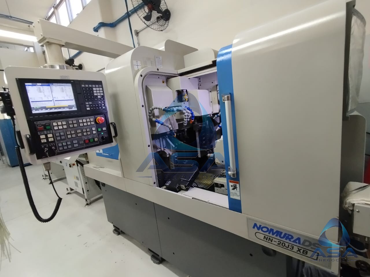 Torno cnc cabeçote móvel — foto 1