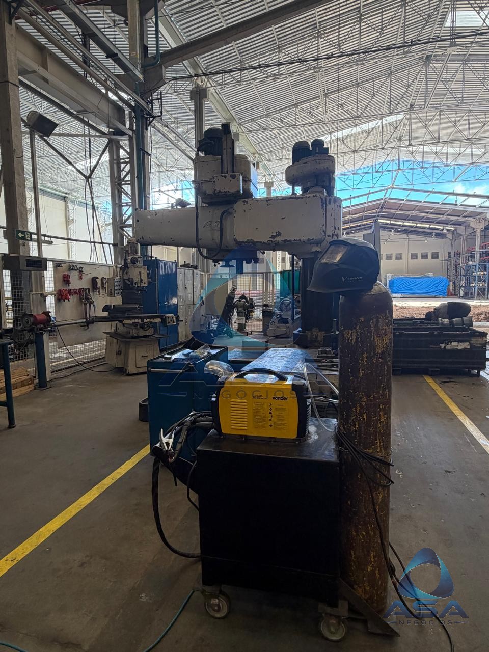 Furadeira Radial — foto 1